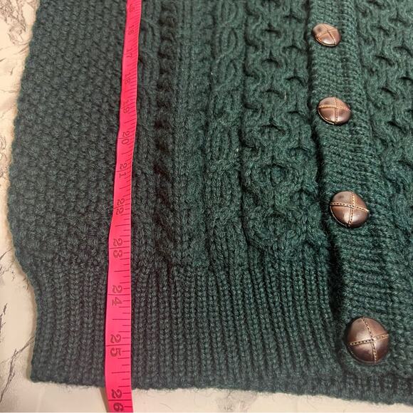 John Molloy Hand fashioned knitwear Ardara co. Donegal pure wool cardigan - Picture 5 of 7